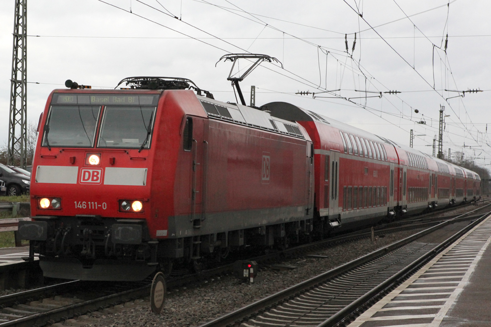 146 111